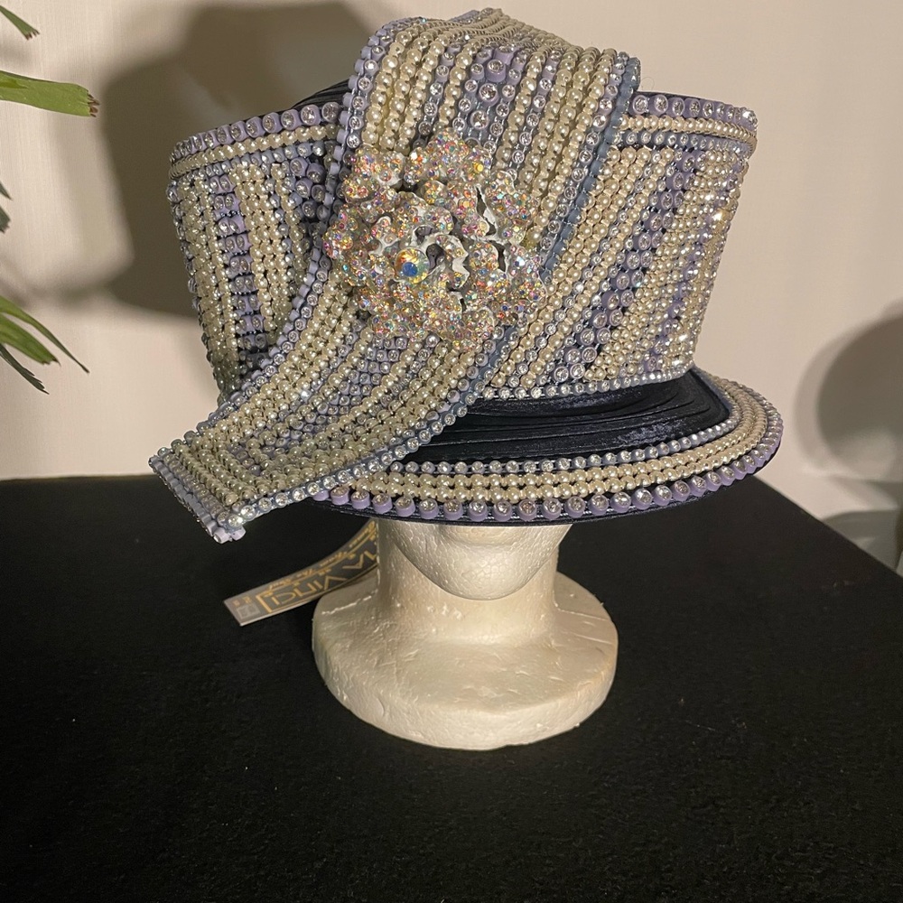 Elegant Women's Beaded Hat in Silver and Cream